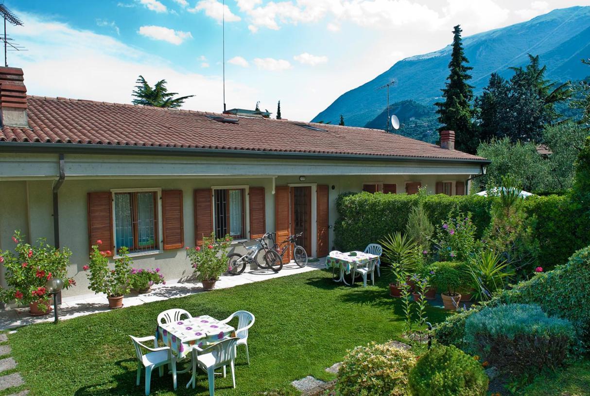 Casa Facchinetti Yellow Apartment Malcesine Ngoại thất bức ảnh